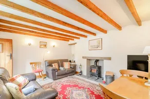 Fully equipped nice cottage with garden - Image 2