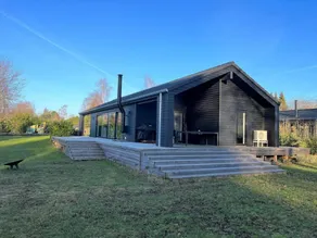 Fully equipped ample house with sauna, terrace & jacuzzi - Image 2