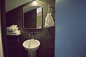 Charming dedicated room with pool, sauna & garden | Pet-friendly - Image 4