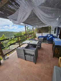Beautiful holiday home with pool, hot tub & barbeque | Garden view - Image 3