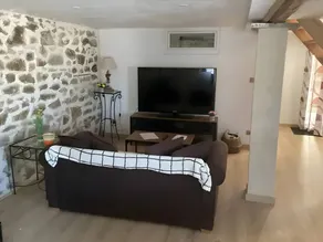 Apartment 'Appartement De Charme Saint-Romain' with Wi-Fi and Air Conditioning - Image 2