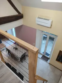 Apartment with terrace - Image 5