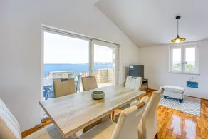 Apartment | Water view - Image 5