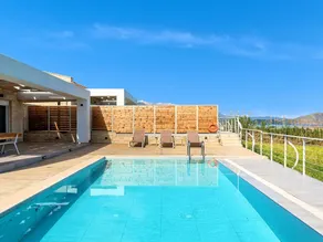 Vista Mare Villa Heated Pool - Image 5
