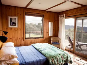 Secluded Cabin Rental with Views of Blue Mountains near Mudgee, New South Wales - Image 4