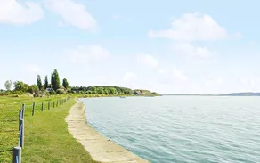 Holiday apartment with garden, sauna & BBQ - Image 5
