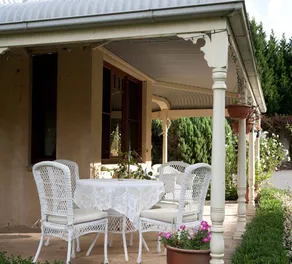 Luxury Suite Rental for Romantic Escape near the Blue Mountains, New South Wales - Image 4
