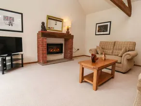 Cottage with garden - Image 5