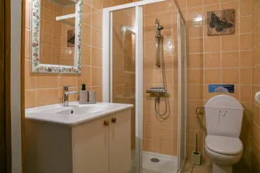 'Noisette' Guest Room with Mountain View, Shared Pool and Wi-Fi - Image 5