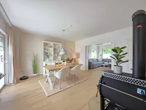 Holiday home with terrace, garden & barbecue - Image 4