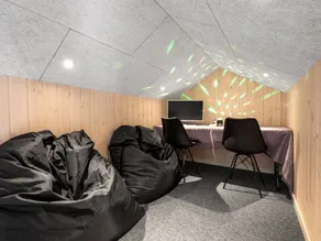 Flat with sauna & garden - Image 5