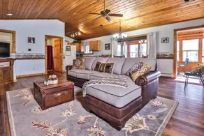 Cottage 8 - Hiller's Pine Haven - Image 4