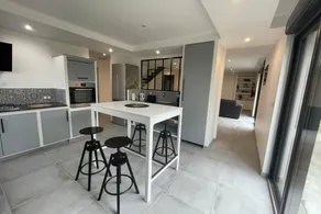 Holiday home with garden & terrace - Image 5