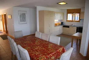 Großzügige Ferienwohnung mit Pool - Image 2