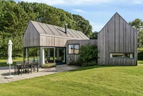 House with terrace, garden & barbecue - Image 3
