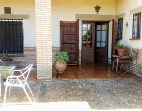 House with BBQ, terrace & private pool | Mountain view | Good for workation - Image 2