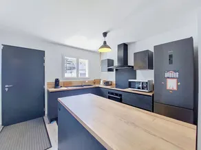 Fully equipped house with BBQ, terrace & private pool - Image 3