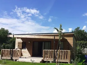 Chalet with heated pool - Image 5