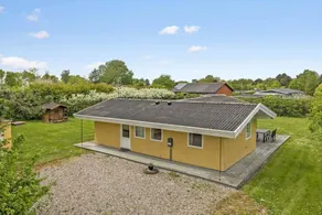 Fully equipped holiday home with terrace, garden & barbeque | Dogs allowed - Image 3