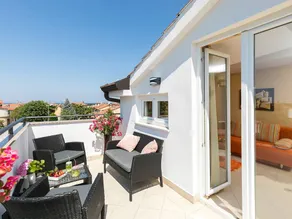 Tolle Wohnung mit Terrasse - Image 2