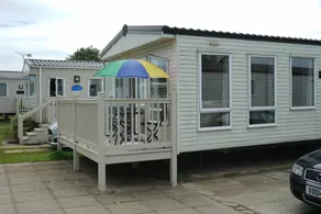 Chalet with pool - Image 4
