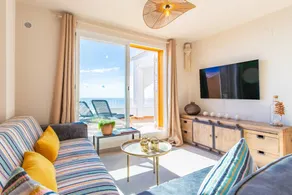 Apartment 'Vistamar 96' with Sea View, Wi-Fi and Air Conditioning - Image 4