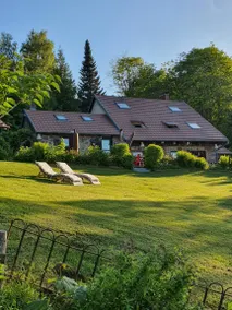 Family-friendly pleasant bed and breakfast with terrace, sauna & garden | Garden view | Pet-friendly - Image 2