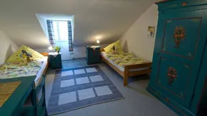 Apartment with garden, terrace & pool | River view - Image 3