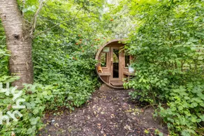 Holiday home with terrace, sauna & hot tub - Image 2