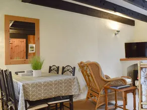 Cottage avec piscine, jardin et barbecue | Vue rivière - Image 3