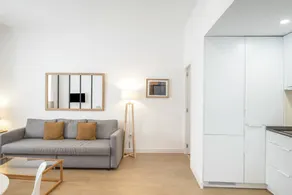 Charming apartment | Near Seville Cathedral | Suitable for remote work | Dogs allowed - Image 2