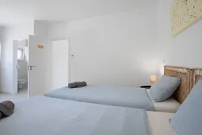 Room 'Mars' with Mountain View, Shared Pool and Wi-Fi Access - Image 3