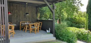 Flat with garden - Image 4