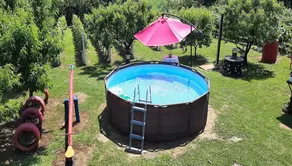 Apartment mit privatem Pool, Garten und Grill - Image 3