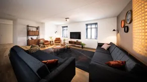 Villa with sauna, terrace & garden - Image 3