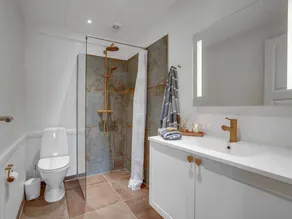 Family-oriented pleasant house with hot tub & terrace | Next to the beach | Pets are welcome - Image 4