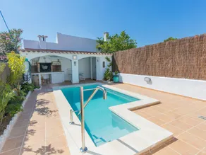 Maison entièrement équipée avec barbecue, piscine privée et jardin - Image 3