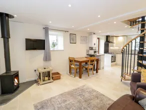 Family-friendly cottage with garden | Pets are welcome - Image 3