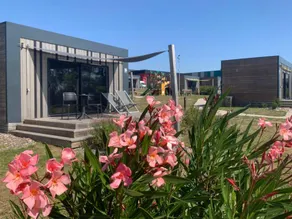 Cabin with heated pool - Image 5