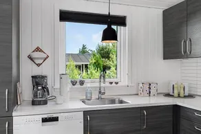 Voll ausgestattetes Ferienhaus mit Terrasse, Sauna und Grill - Image 4