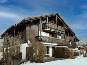 Holiday apartment with pool - Image 2