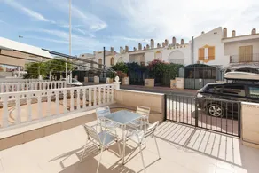 Apartment mit Garten, Terrasse und Pool | Gartenblick - Image 2