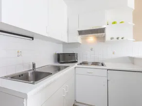 Apartment with terrace & pool - Image 5