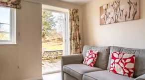Child-friendly cottage with garden | Pets are welcome - Image 5