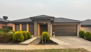 Fully equipped house with garden - Image 2