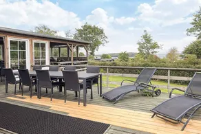 Holiday home with terrace, sauna & BBQ - Image 4