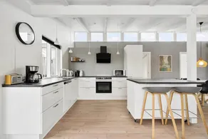 Holiday home with terrace & BBQ - Image 4