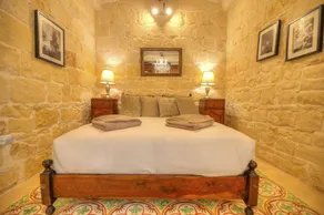 Nice house with terrace - Image 4