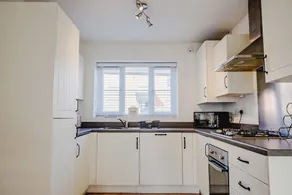 Host & Stay Mercia House - Image 2