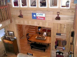 Beautifully Furnished Barn Getaway Located on a Sustainable Living Farm near Metropolis, Illinois - Image 4